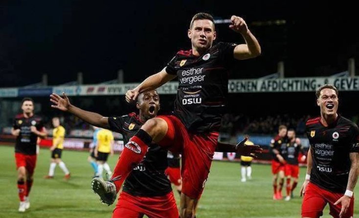 球迷们应寻 球迷们应寻