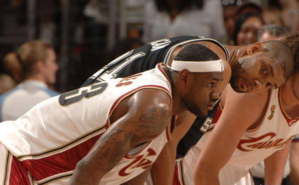 悬念便有了 悬念便有了